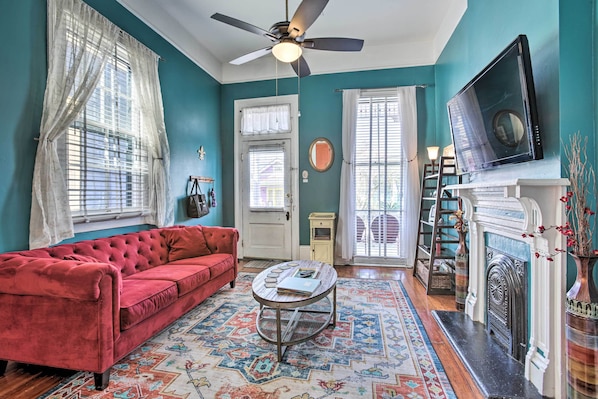 New Orleans Vacation Rental | 2BR | 1BA | Stairs Required to Enter | 1,000 Sq Ft