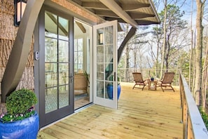 Welcome to the Gatsby Cottage in Asheville, NC | Luxury Vacation Rental Home