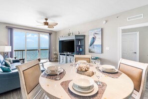 Eat meals while still having breath taking views of the ocean