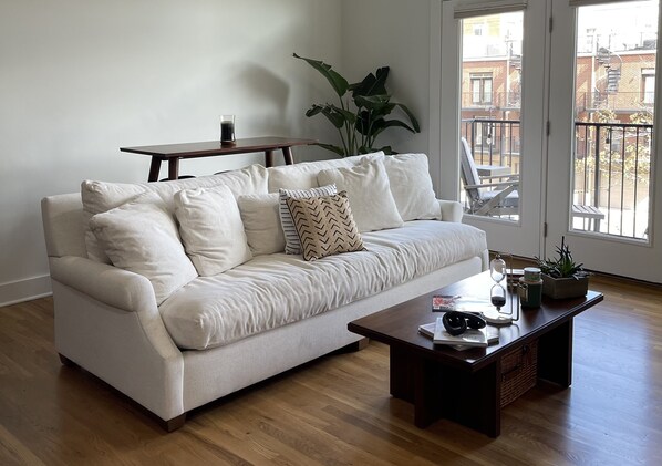 Comfy living room with Down Sofa