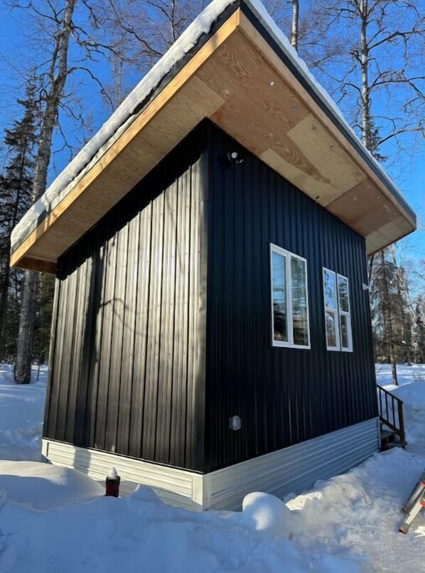 Dragonfly Cabin