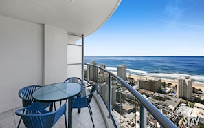 Spectacular views of the ocean and the city from the balcony