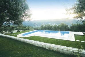 Piscine maison de vacances