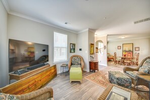 Living Room | Keyless Entry