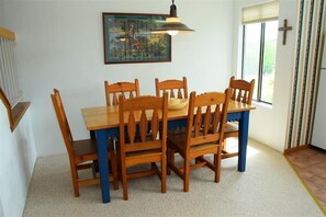 Dining Room, Dining Table, Furniture, Indoors, Table