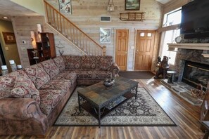 Home Decor, Indoors, Furniture, Living Room, Table