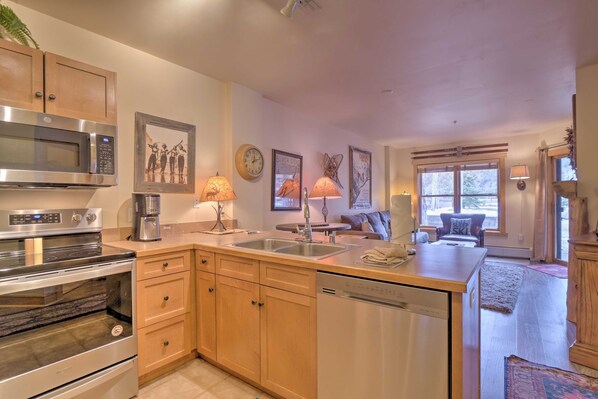 Indoors, Kitchen, Microwave, Oven, Home Decor
