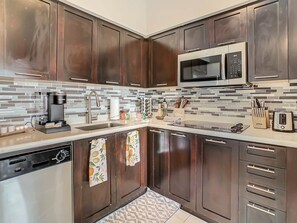 225 Celebration Place # 539-13