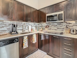 225 Celebration Place # 539-13