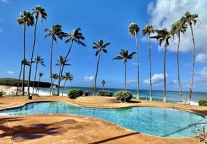 Swimming pool with Kepuhi Beach and Pacific Ocean views. Feb. 2023