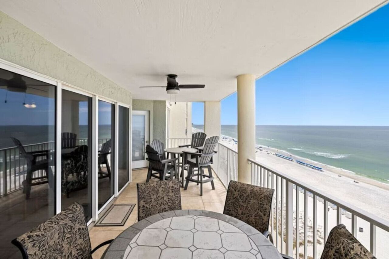 3bd/3ba Condo 2 Master Bedrooms Ocean view from every room 3bd/3ba Condo 2 Master Bedrooms Ocean view from every room