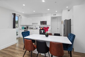 8 Seater Dining Area