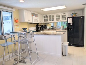 Main Floor-Kitchen