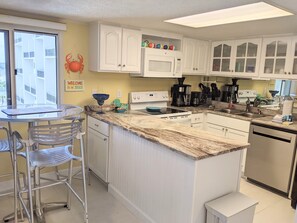 Main Floor-Kitchen