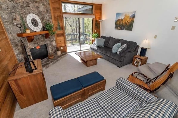Home Decor, Furniture, Indoors, Living Room, Couch