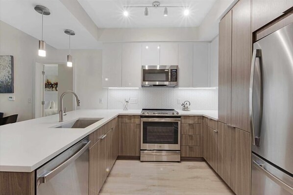 Noma Washington 2 Bedroom Kitchen