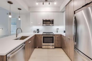 Noma Washington 2 Bedroom Kitchen