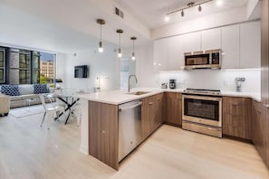 Noma Washington 2 Bedroom Kitchen