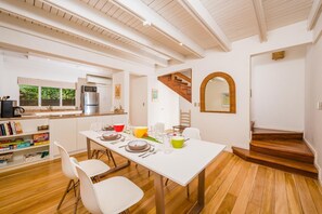 Kitchen table