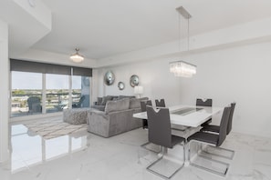 3/2 Waterview! BRAND NEW! Clearwater Beach!