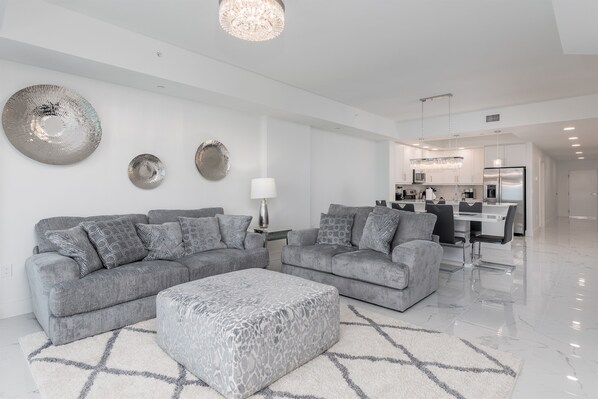 3/2 Waterview! BRAND NEW!