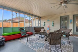 Screened in Porch