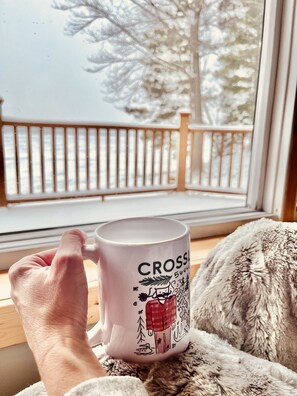 Cozy lakeside views