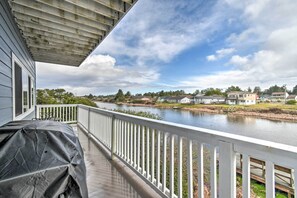 Canal Front Balcony | Gas Grill