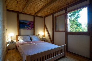 Schlafzimmer 1
