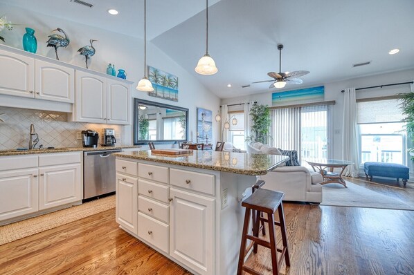 Gorgeous Open Floor Plan Vaulted Ceilings