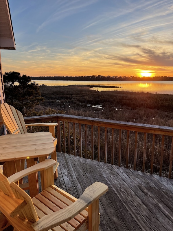 Private back deck. Top floor unit gives excellent views of Kitty Hawk Bay!
