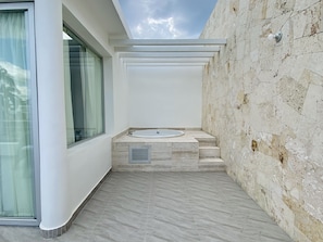 Bain à remous intérieur