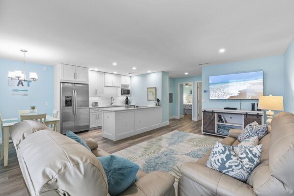 Welcome to Coronado Arms Condominiums B-18!