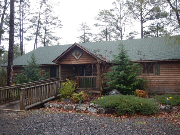 Tree, House, Cabin, Outdoors, Shelter
