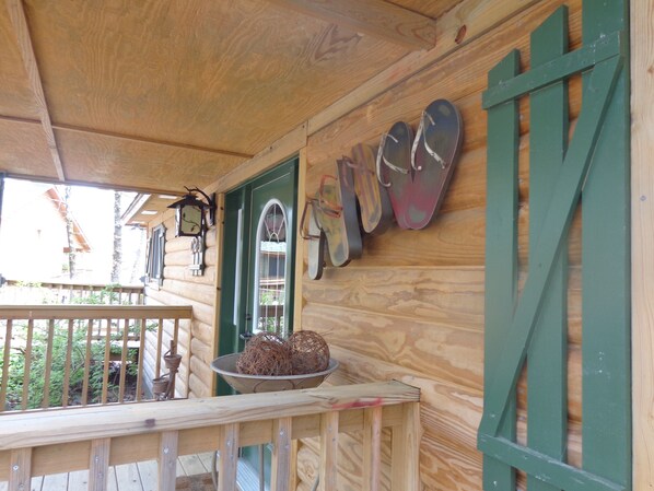 House, Porch, Hardwood, Handrail, Floor
