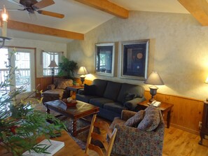 Furniture, Indoors, Living Room, Couch, Lamp