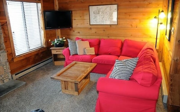 Indoors, Couch, Furniture, Living Room, Screen