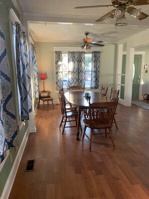 Floor, Flooring, Indoors, Hardwood, Furniture