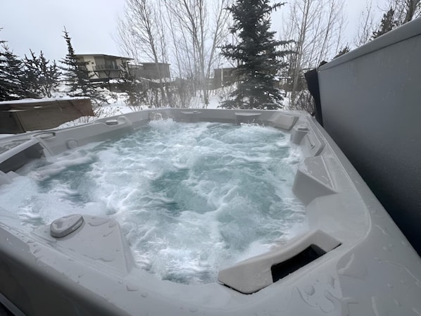 hottub1_updated