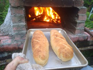 let's Cook / Bake,,,  wood flavorz so good and ....Fun... somthing different