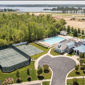 2 pools, 2 club houses, pickleball, tennis, basketball, fitness and game rooms. 