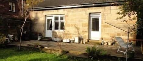 coach house detached with own garden