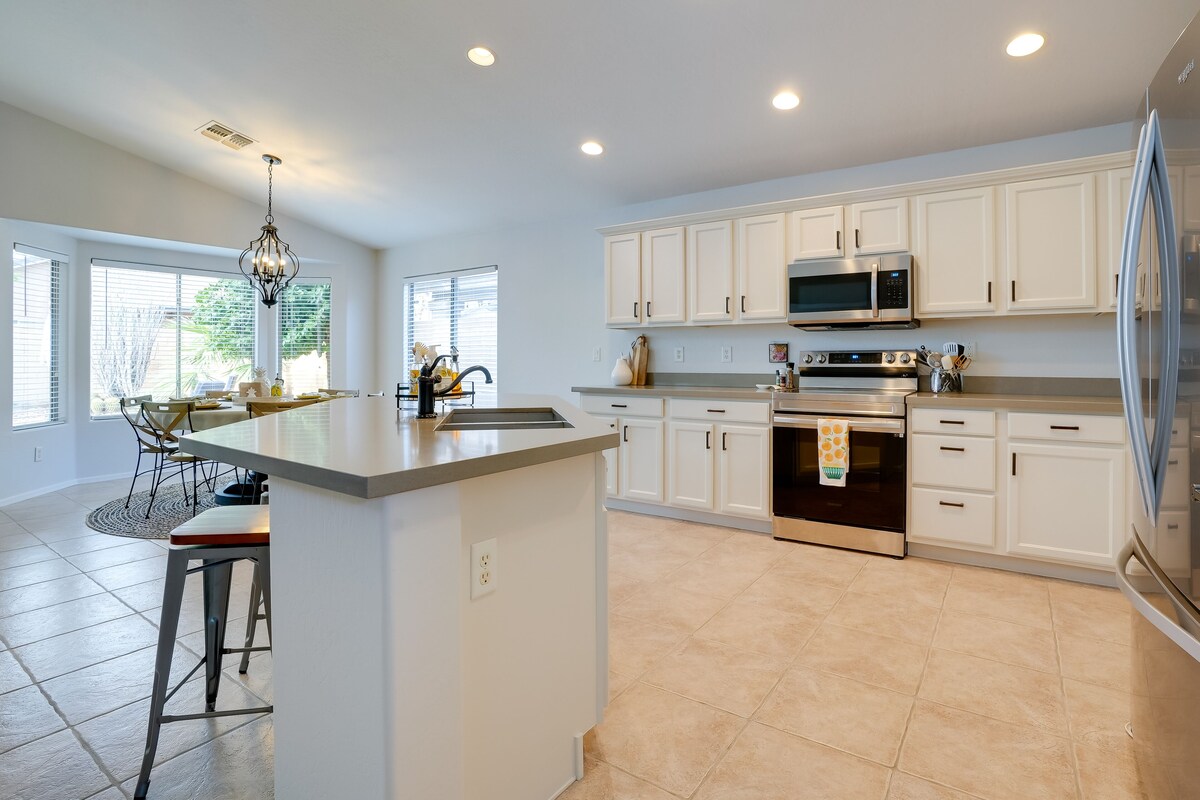 El Mirage ‘Sunshine House’ w/ Private Pool!
