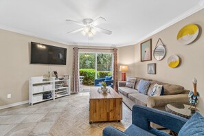 Living Room - Smart TV - Sleeper Sofa - Linens Provided