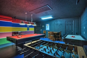 Game Room (Garage)