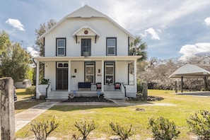 Front of the House, Front porch