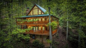 This cabin is your gateway to natural splendor, adventure, and relaxation!