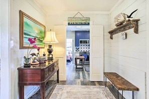 Entryway | Free WiFi | Central A/C