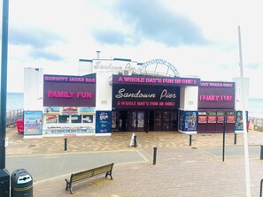 Sandown Pier - 4 mins walk