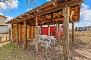 *Family Picnic Gazebo* with nice privacy